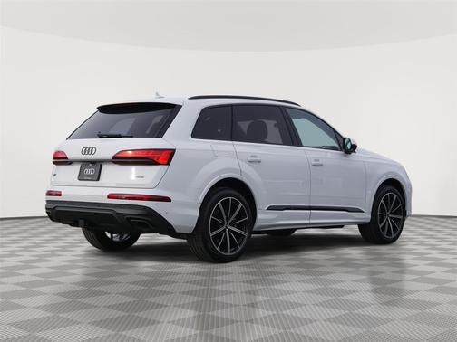 2026 Audi Q7 45 Premium Plus