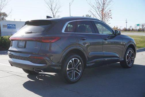 2025 Audi Q5 Premium TFSI quattro S tronic