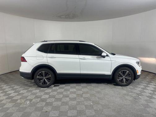 2018 Volkswagen Tiguan 2.0T SEL