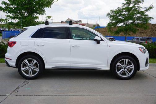 2022 Audi Q3 45 S line Premium