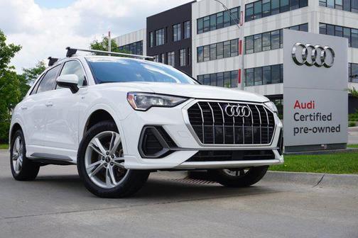 2022 Audi Q3 45 S line Premium
