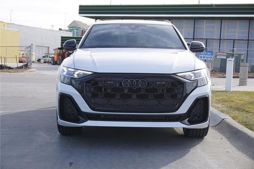2026 Audi SQ8 4.0T Prestige