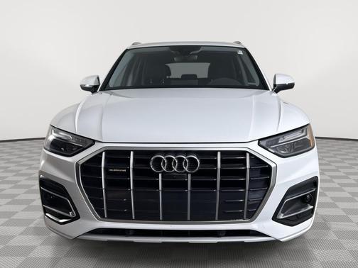 Glacier White Metallic 2021 Audi Q5 45 Premium Plus