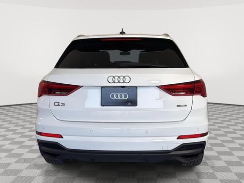 2023 Audi Q3 Premium 45 TFSI S line quattro Tiptronic