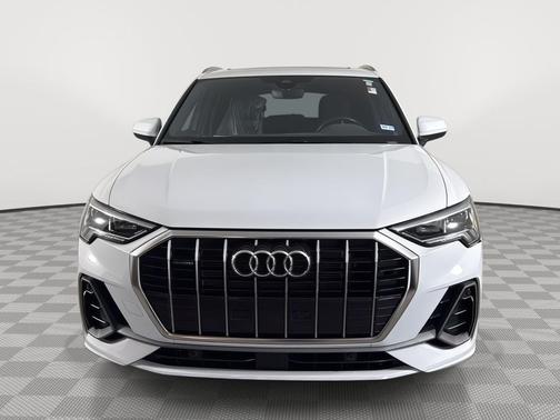 2023 Audi Q3 Premium 45 TFSI S line quattro Tiptronic