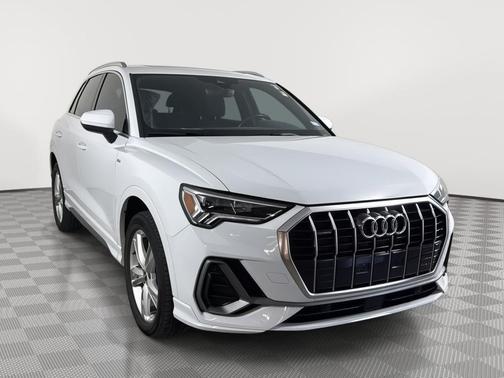 2023 Audi Q3 Premium 45 TFSI S line quattro Tiptronic