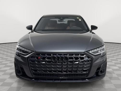 Daytona Gray Pearl Effect 2024 Audi S8 4.0T