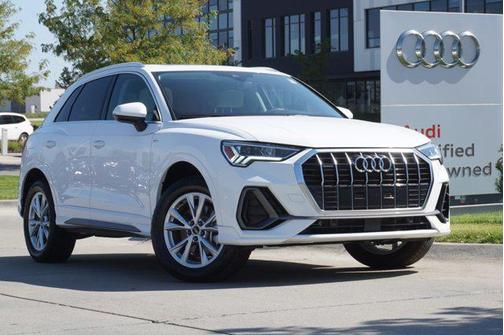 2025 Audi Q3 Premium 45 TFSI S line quattro Tiptronic