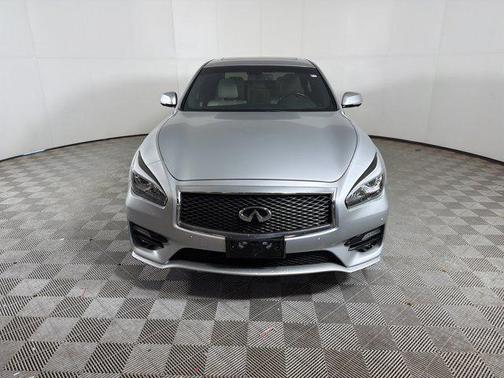 2016 INFINITI Q70 3.7X