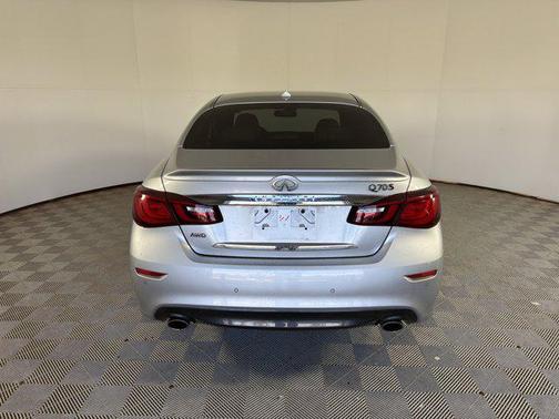 2016 INFINITI Q70 3.7X