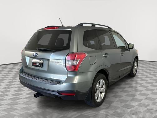 Jasmine Green Metallic 2014 Subaru Forester 2.5i Premium