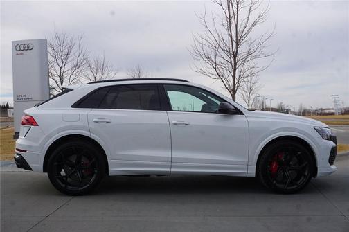 Glacier White Metallic 2026 Audi RS Q8 4.0T