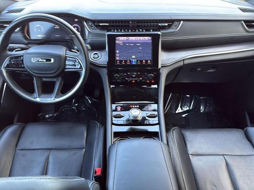 Bright White Clearcoat 2022 Jeep Grand Cherokee Overland