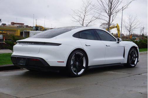 2022 Porsche Taycan 4S