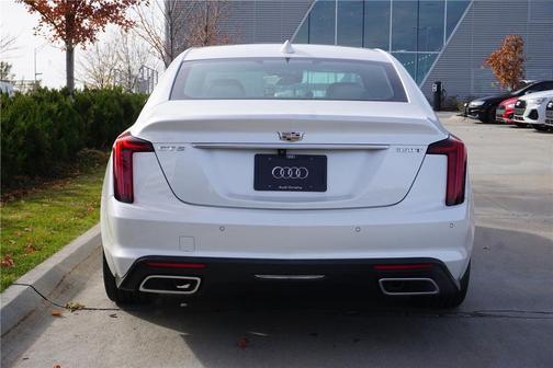 2022 Cadillac CT5 Luxury