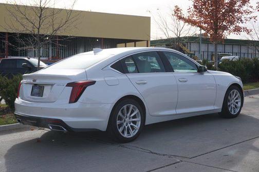 2022 Cadillac CT5 Luxury