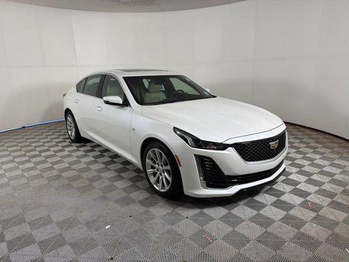 2022 Cadillac CT5 Luxury