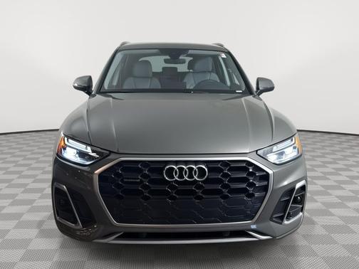 2024 Audi Q5 45 S line Premium
