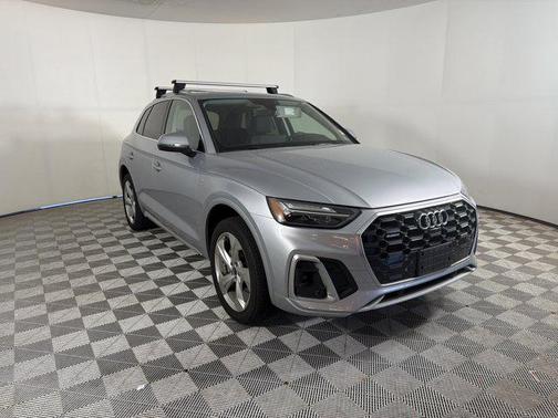 2022 Audi Q5 45 S line Premium Plus