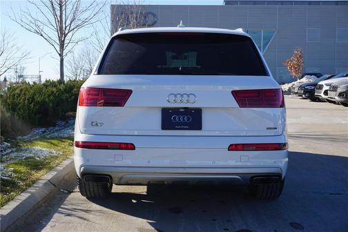 2019 Audi Q7 55 Premium Plus