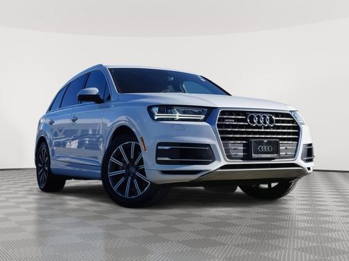 2019 Audi Q7 55 Premium Plus