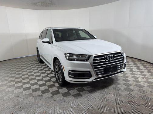 2019 Audi Q7 55 Premium Plus