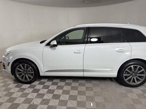 2019 Audi Q7 55 Premium Plus