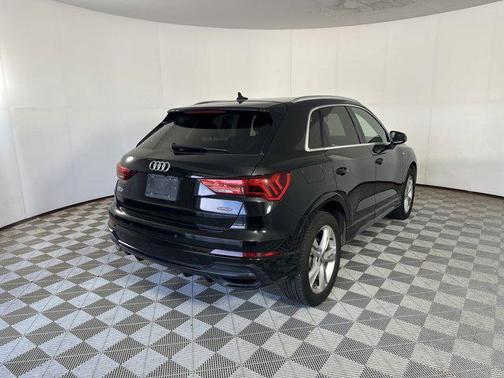 2020 Audi Q3 45 S line Premium
