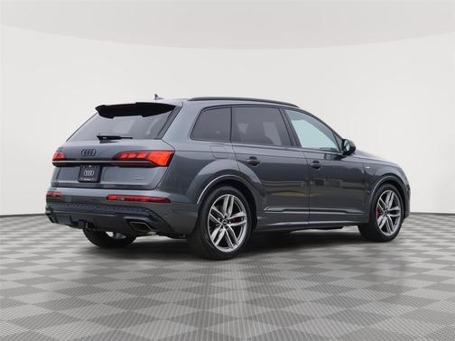 2026 Audi Q7 55 Prestige