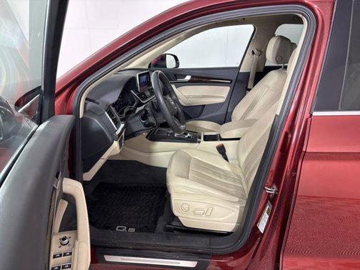 2019 Audi Q5 2.0T Premium Plus