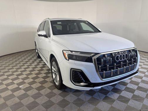 2025 Audi Q7 55 Premium Plus