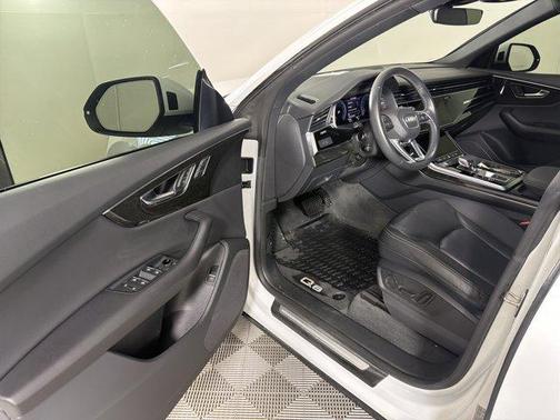 2020 Audi Q8 55 Premium