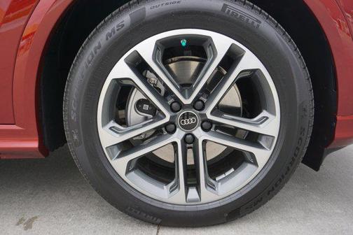 2020 Audi Q8 55 Premium