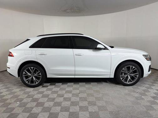 2020 Audi Q8 55 Premium
