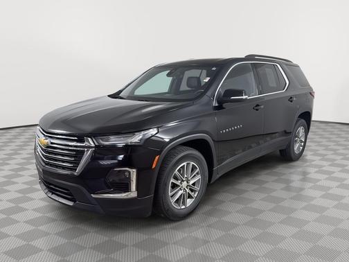 Mosaic Black Metallic 2022 Chevrolet Traverse LT Leather