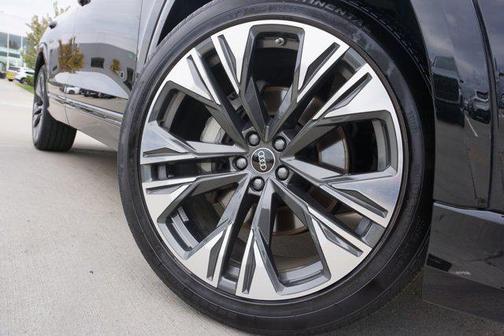 2025 Audi Q8 55 Premium Plus