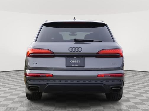 2025 Audi Q7 45 Premium Plus