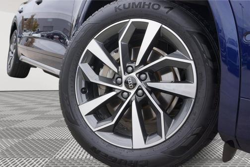2025 Audi Q5 45 S line Prestige