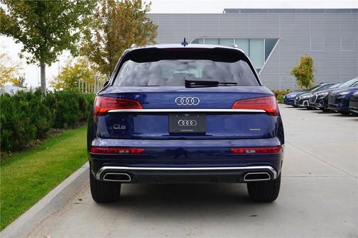 2025 Audi Q5 45 S line Prestige