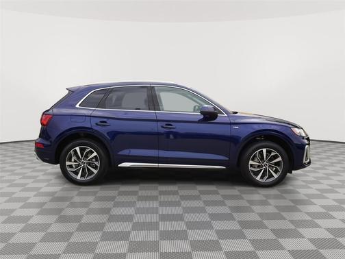 2025 Audi Q5 45 S line Prestige