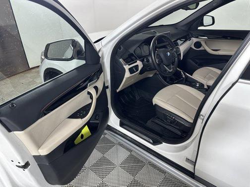 2021 BMW X1 xDrive28i