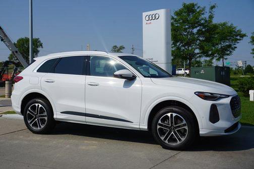 2025 Audi Q5 Premium
