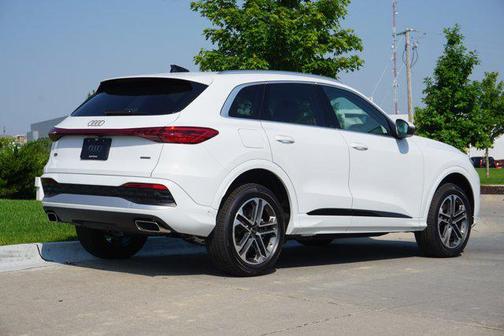 2025 Audi Q5 Premium