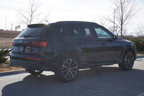 2022 Audi Q7 55 Prestige