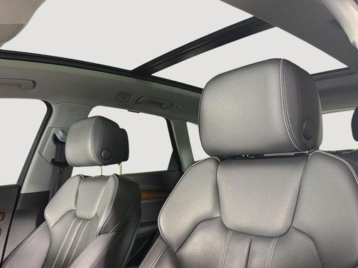 2023 Audi Q5 40 Premium Plus