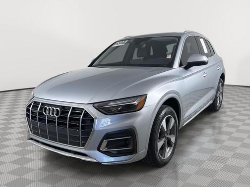 2023 Audi Q5 40 Premium Plus