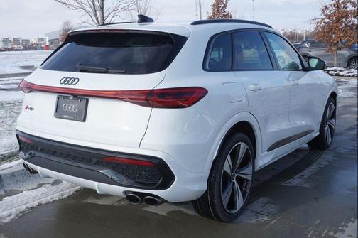 2025 Audi SQ5 3.0T Premium Plus