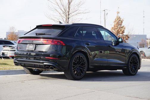 2026 Audi SQ8 4.0T Prestige