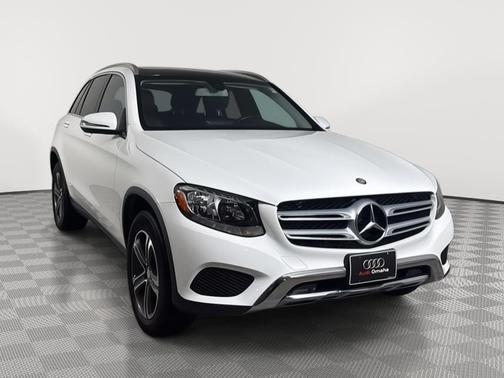 WHITE 2016 Mercedes-Benz GLC 300 4MATIC