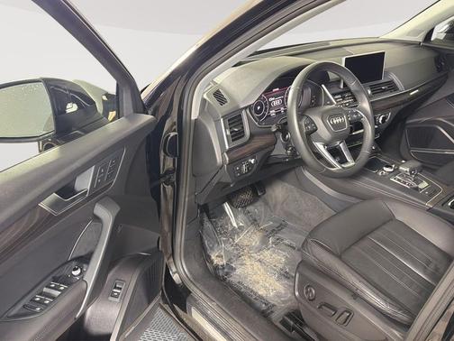 2018 Audi Q5 2.0T Prestige